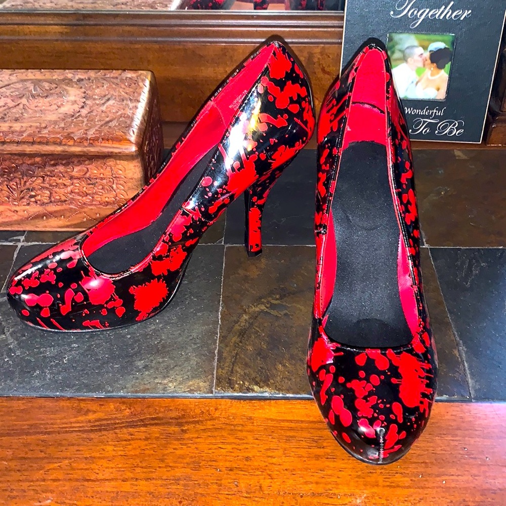 Blood splatter pumps